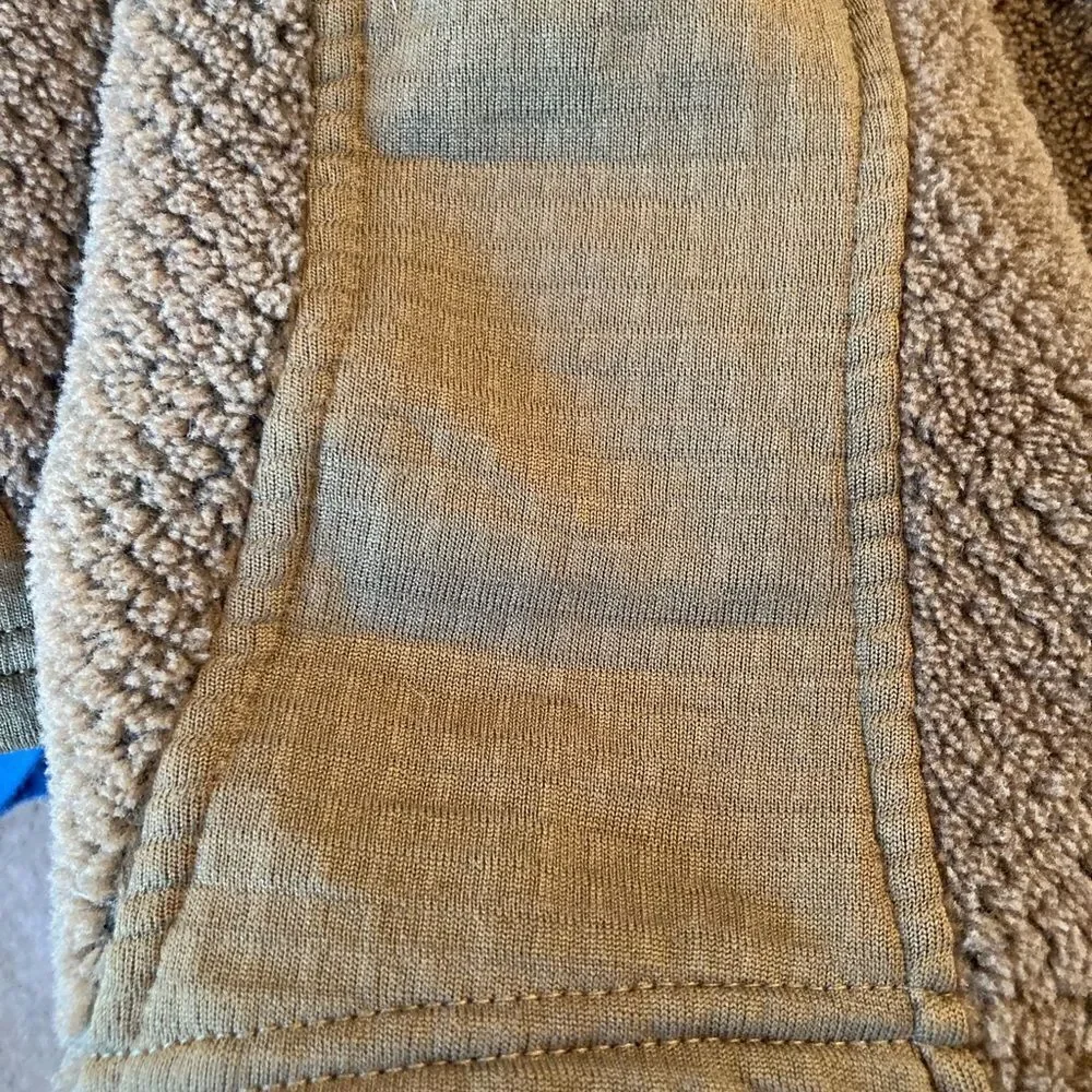 Vintage 1/4 zip textured jacket w/ quilted sides and cuffs oversized